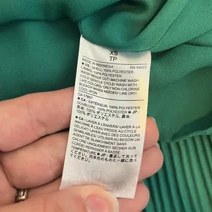 Banana republic‎ women’s XS pleated green skirt thumbnail 3