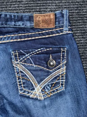 Buckle BKE Sabrina Low Rise Flare Jeans Size 26 x 31 Distressed Flap Pocket Y2K thumbnail 6