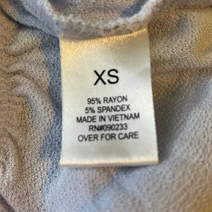 Me to We Pac Sun Size XS Women's Teen Girl Baby Blue Shirt thumbnail 5