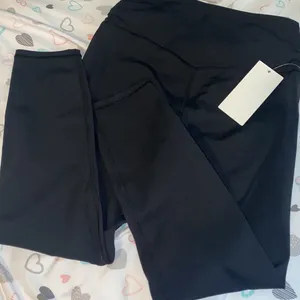 NWT Leggings Size M thumbnail 5