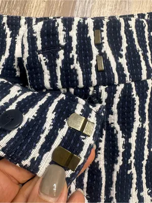 LOFT Navy and White Textured Pattern High Waist Shorts Women’s Size 4 thumbnail 5