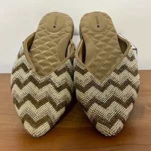 Birdies The Phoebe Mules Gold Beaded Chevron Pointed‎ Toe Slides Womens 7.5 thumbnail 1