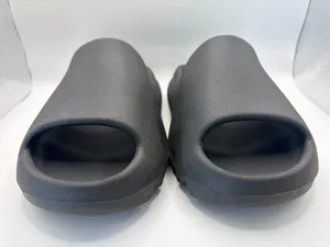 Yeezy YZY Black Foam Slide Sandals Chunky Minimalist Streetwear Men’s Size 6 thumbnail 5