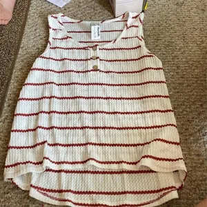 Nwt paper crane tank top small‎ thumbnail 1