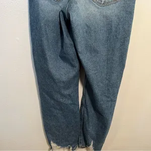 American Eagle Women's Sz 4 Regular Curvy Mom Jean Medium Wash Destroyed Stretch thumbnail 12