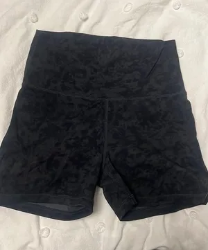 Echt Scrunch Butt Shorts thumbnail 1