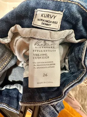 KanCan - Kurvy Ultra High Rise Skinny Jeans - Great condition! thumbnail 4