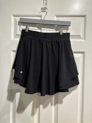 Lululemon Court Rival High Rise Skirt skort sz 8 black tennis thumbnail 3