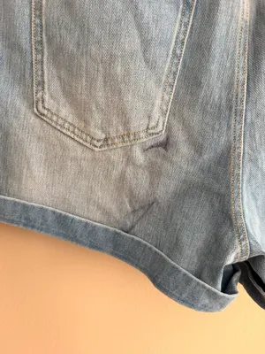 Halara M Womens Medium Light Wash Denim Shorts -see pics With Pockets & Rolled thumbnail 6