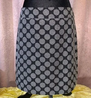 Loft Size 4 Circular Pattern Skirt thumbnail 1