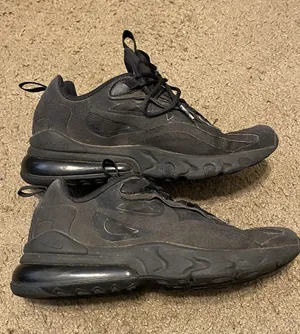 Nike Air Max 270 React Size 5Y Womens 6.5 Triple Black Athletic Shoes BQ0103-004 thumbnail 1