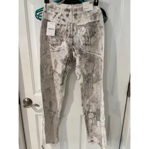 Forever‎ 21 Premium 90s Fit Collage Print Jeans Purple Gray White Size 23 NWT thumbnail 6