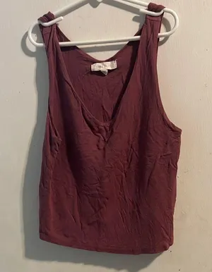 Women's Sleeveless Top in‎ Burgundy thumbnail 1