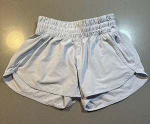 Lululemon Tracker That Shorts 4 thumbnail 1
