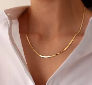 Boutique Snake Chain Necklace Gold thumbnail 3