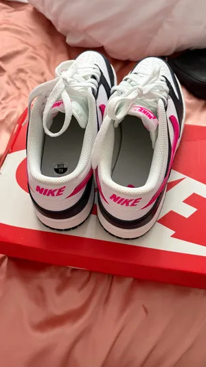 Nike Dunk Low Women’s thumbnail 3