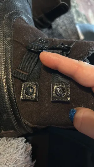 UGG boot thumbnail 5