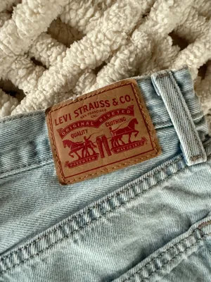 Levi’s 94 Baggy Women’s shorts thumbnail 4