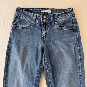 Levi's 529 Curvy Bootcut Jeans Womens 6M Blue Y2K‎ Flap Pocket Flare thumbnail 8