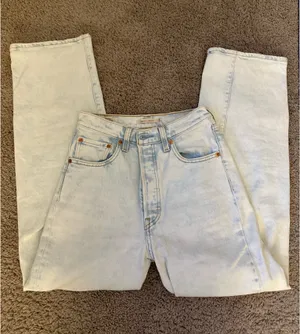 Levi’s Ribcage Straight Jeans thumbnail 1