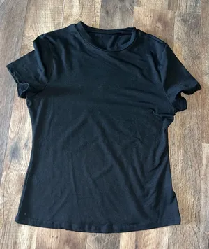 Classic Crewneck Women’s Tee thumbnail 1