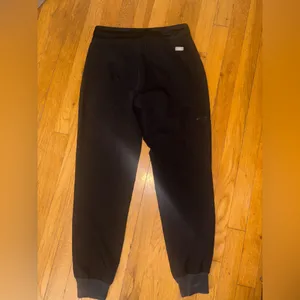 Figs black joggers- xsp - see imperfections! thumbnail 4