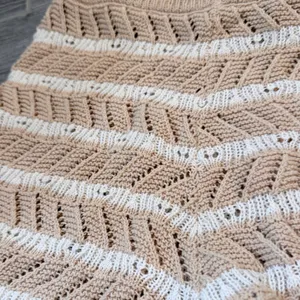 Aerie Beige and White Knit crochet Stripe sweater Shorts size XXS EUC thumbnail 4