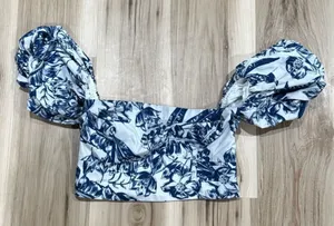 Abercrombie and Fitch Blue White Puff Sleeve Blouse Top Women’s Medium thumbnail 1