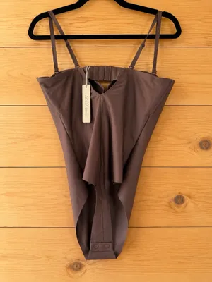 SKIMS NWT Molded Underwire Bodysuit in Cocoa s (B13) thumbnail 2