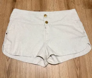 Women's Linen Blend Shorts Cream High Waisted Gold Button Dolphin Hem Size L thumbnail 1