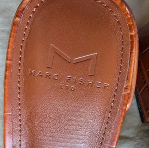 Marc Fisher Croc-Embossed Pat Heeled Slide Sandal W8 Brown thumbnail 4