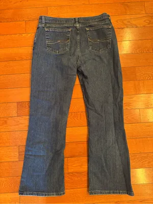 Wrangler Bootcut Jeans Women’s 12×30 EUC thumbnail 6