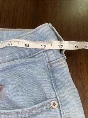 American Eagle 90s Skinny Jeans Women’s Size 12 Light Wash Distressed High Rise thumbnail 3