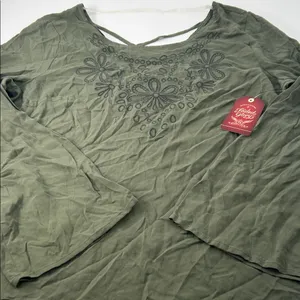 Faded Glory Sage Green Embroidered Blouse thumbnail 5