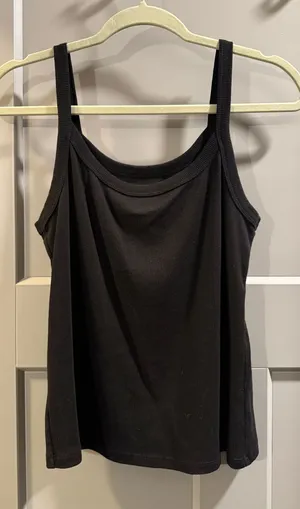 Old Navy Tank Top thumbnail 1