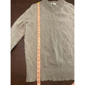 Madewell Vneck Gray Long Sleeve 100% Merino Wool Size‎ Small Fair Trade Factory thumbnail 5