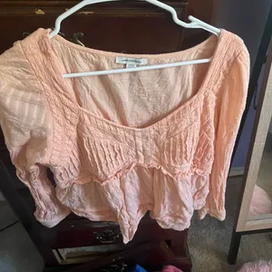 American Eagle Coral  blouse! thumbnail 1