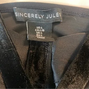 Sincerely Jules black crop top thumbnail 5