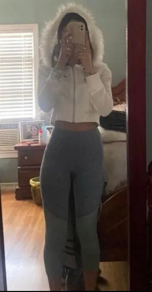 SheIn fuzzy sweatshirt zip up thumbnail 3