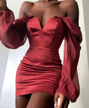 House Of CB 'Olivia' Wine Satin Off Shoulder Dress. Size Large thumbnail 9
