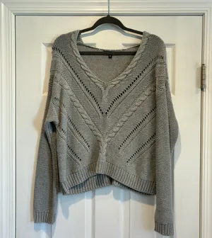 Kendall & Kylie Gray Sweater thumbnail 1