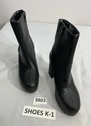Womans Target 8.5 Black Zip Up Platform Ankle Boots New Without Tags thumbnail 1