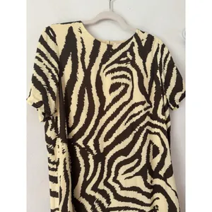 Corey Lynn Calter Brown Zebra Maxi Tee Dress Anthropologie Size Small thumbnail 6