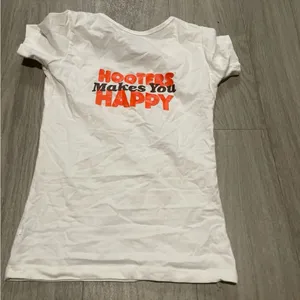Hooters Classic White Apparel thumbnail 3
