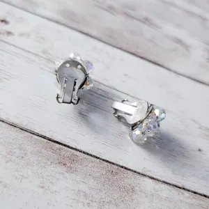 Vintage Clip On Earrings Clear Beads with Slight Iridescence thumbnail 4