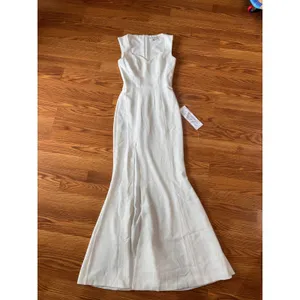 Dress The Population Sandra White Crepe Plunge Trumpet Bridal Gown XXS thumbnail 10