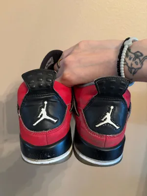 Air Jordan 4 Retro GS 'Toro Bravo' 2013 thumbnail 4