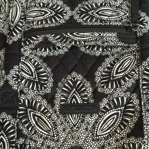 Vera Bradley Get Carried Away Tote Blanco Bouquet EUC‎ thumbnail 2