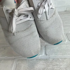New Balance Sneakers Shoes Womens 7.5 Wide D White FuelCore Nergize Slip On Mesh thumbnail 9