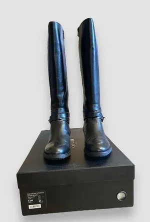 Coach Riding Boots Essex Semi Matte Leather/Stretch Black Women' SZ 6.5B 36.5 EU thumbnail 1